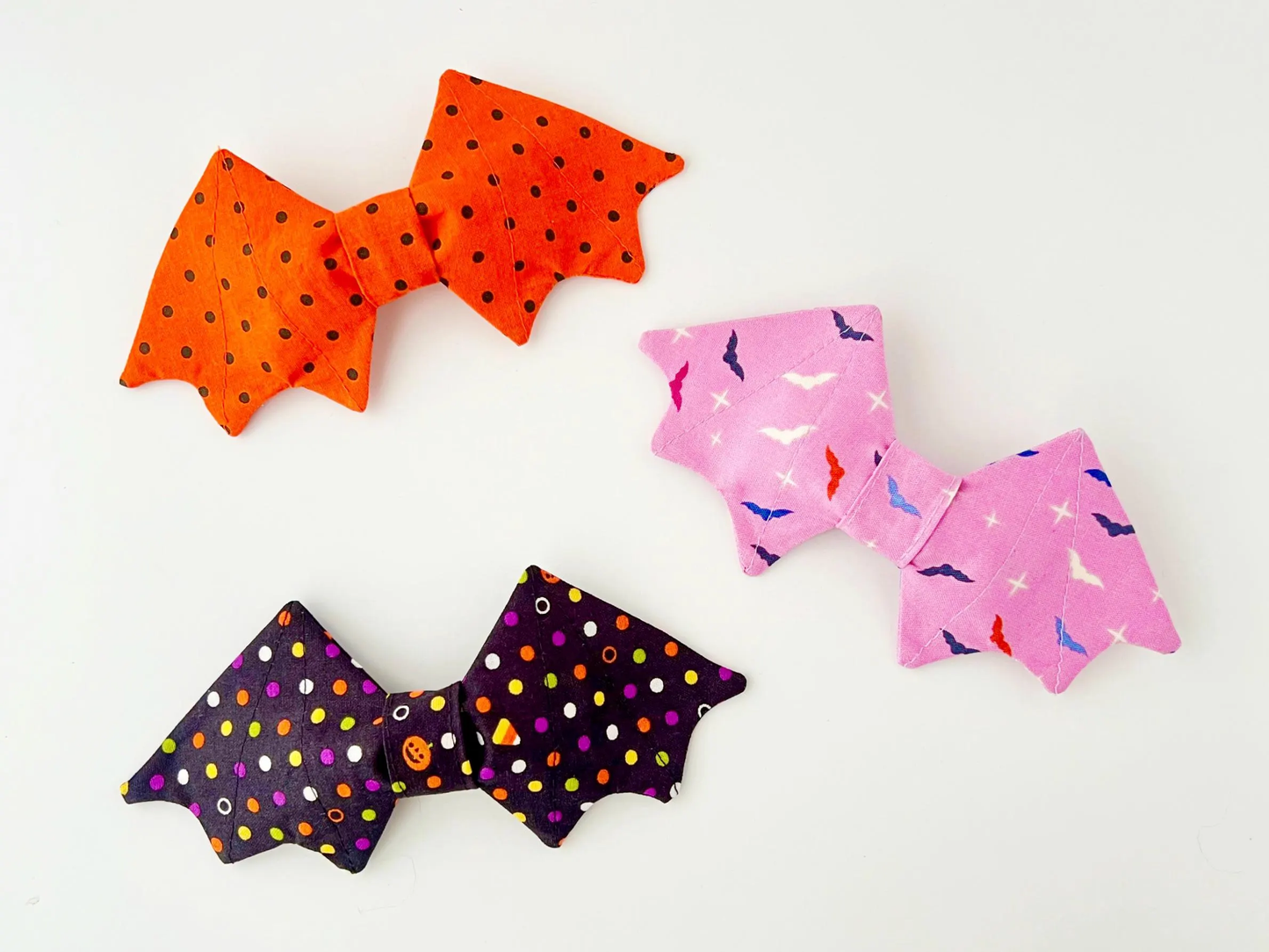 Halloween Dog Bow Tie / Dog Bow Ties / Bat Dog Bow Ties/ Pet Bow Tie / Bat Shape Dog Bow Tie / Pink Halloween Pet Accessories