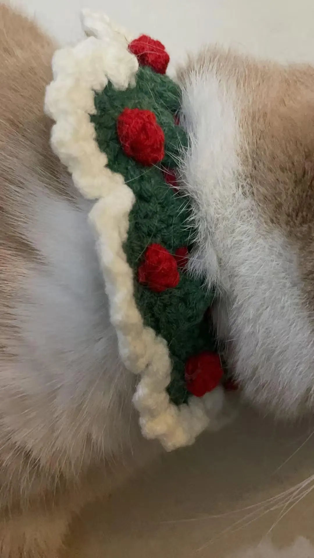 Handmade Crochet Pet Collar: Adjustable Green Cat & Dog Costume