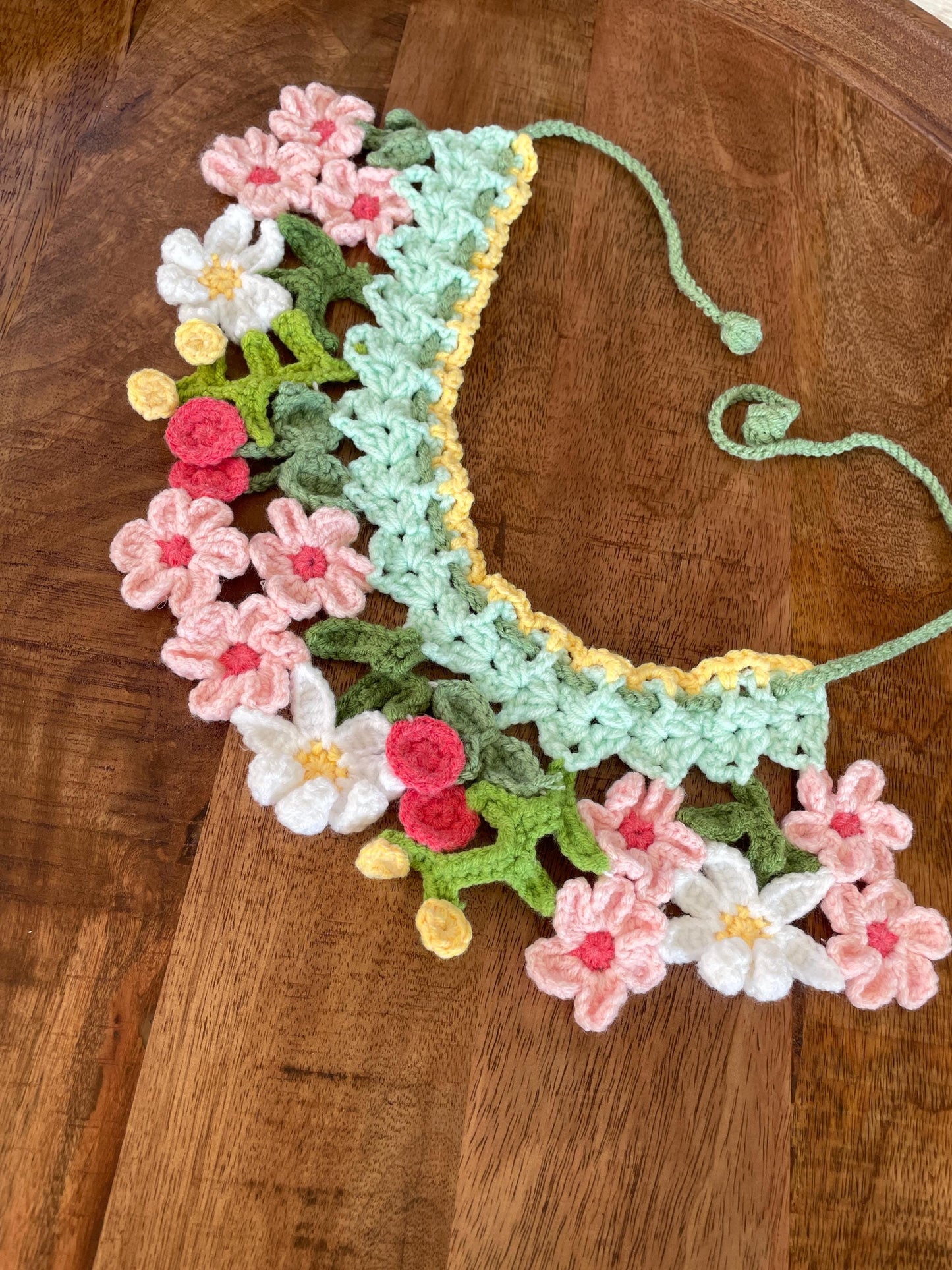 Sakura Bloom Pet Collar – Handmade Crochet Necklace Cutie for Dogs & Cats